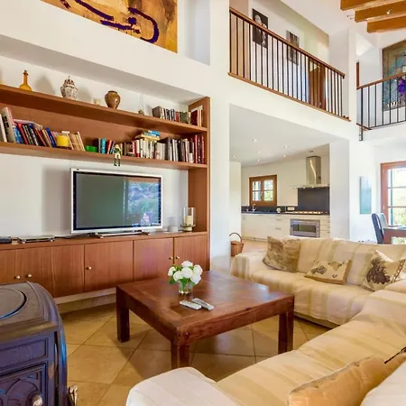 Mastaguera Roger By Sealand * Pollença