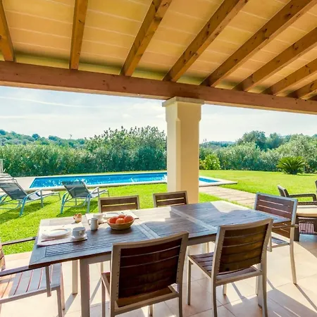 Mastaguera Roger Villa