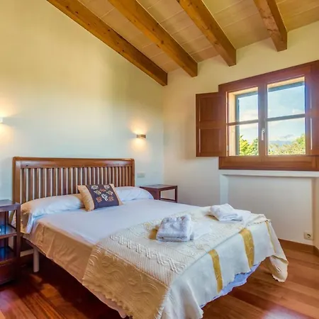 Mastaguera Roger Villa